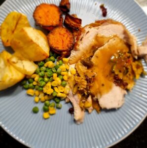 Roast turkey with cranberry and pistachio seasoning