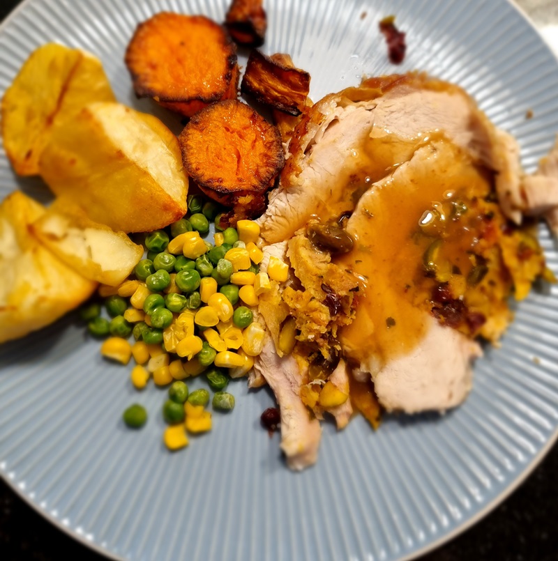 Roast turkey with cranberry and pistachio seasoning