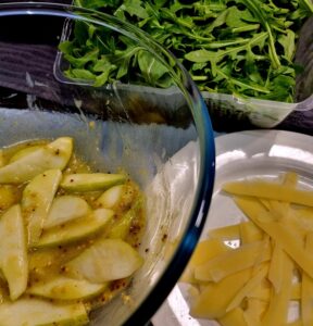 Rocket salad pears in dressing