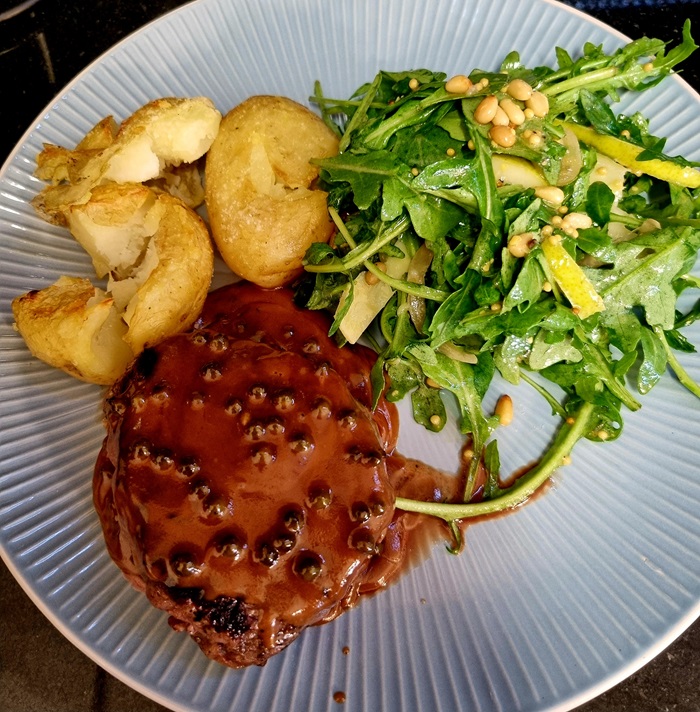 Rocket. Pear and Parmesan Salad